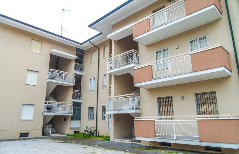 093 Condominio Zenith Affitto Valverde 093 Condominio Zenith